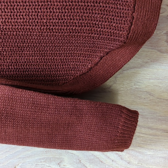 RD Style Josslyn Brown V-neck Sweater Size Large l NWT - Picture 6 of 6